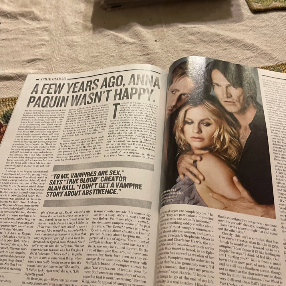 Rolling Stone Magazine with True Blood Cover - Picture 3 of 3